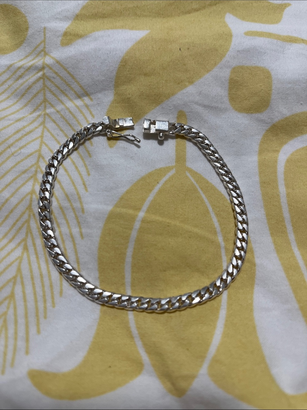 Peruvian Sterling Silver Curb Chain Bracelet for Men - Classic Men's Accessory